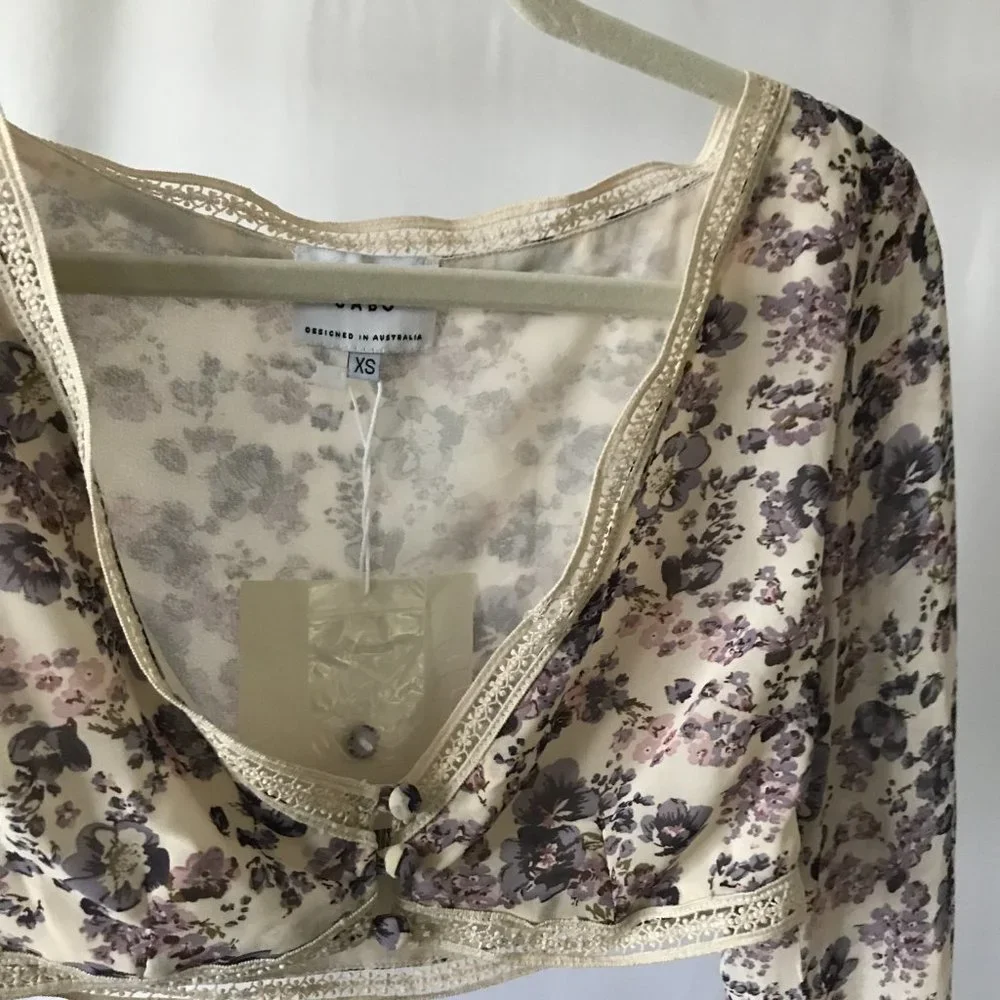 Sabo Floral long sleeve crop top - Picture 3 of 4